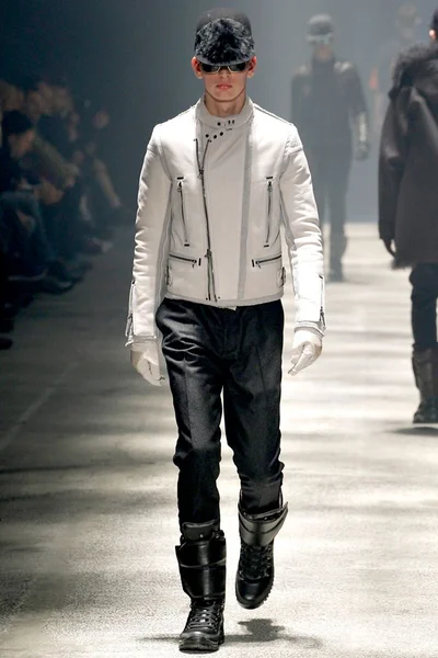 Look 34